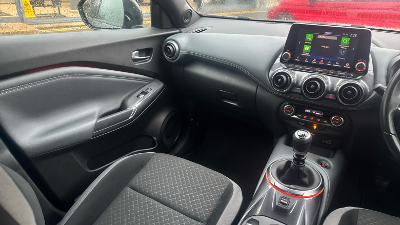 Nissan Juke 1.0 DiG-T N-Connecta 5dr Petrol Hatchback
